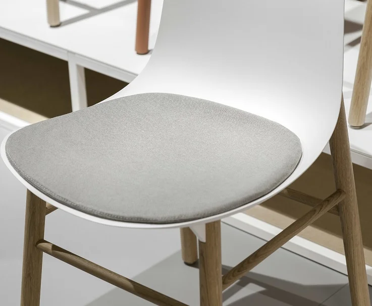 SHARKY CUSHION CHAIR