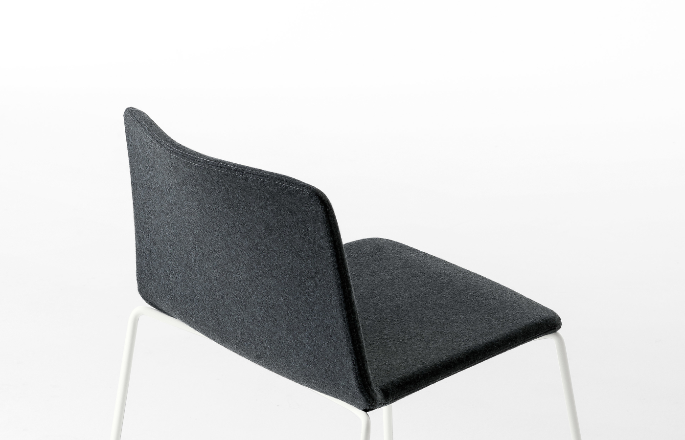KRISTALIA-contract-ArmChairs-RAMA-SLIDE-BASE-02.jpg