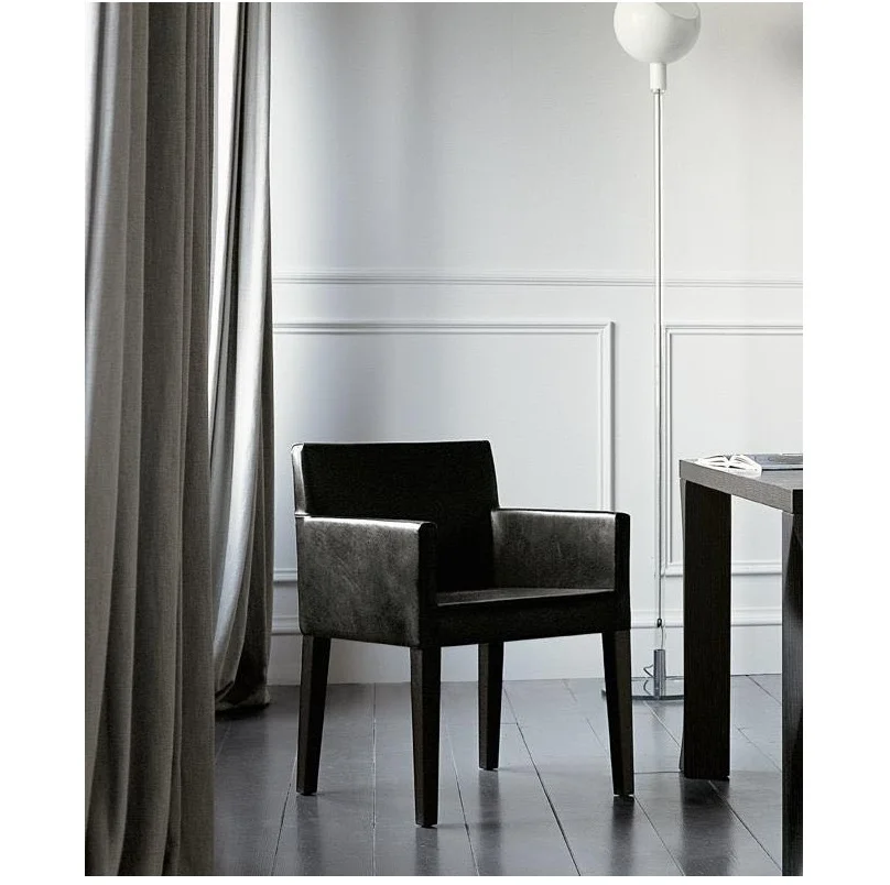 casamilano-dining-armchairs-quadra-5.jpg