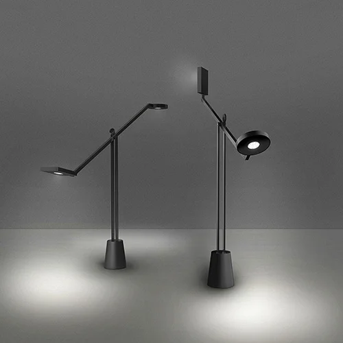 EQUILIBRIST TABLE LAMP