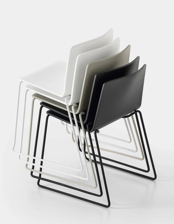 Kristalia-Outdoors-Chairs-Rama-slide-base_7.jpg