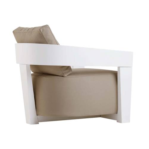 jesse-armchair-cindy-03.jpg