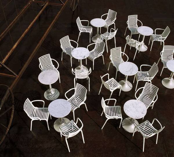 Driade-small-tables-lord-yi-3.jpg