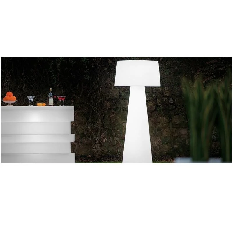 pedrali-contract-outdoor-floor-lamp-TIME-OUT-T_OUT-01.jpg
