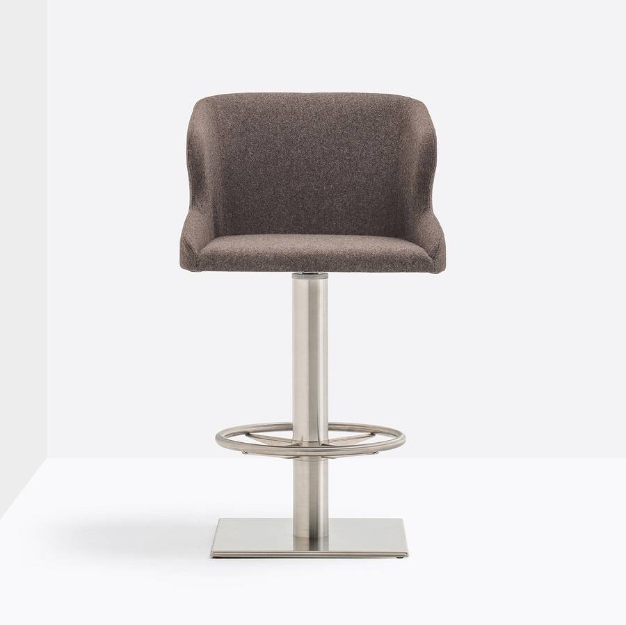 pedrali-contract-stools-leila-687-01.jpg