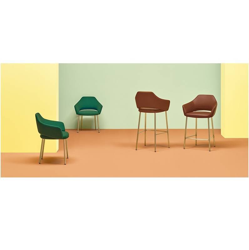 Pedrali-Contract-stools-VIC-648-05.jpg