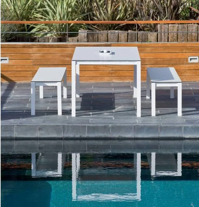 IE3i-outdoor-tables-una-01.jpg