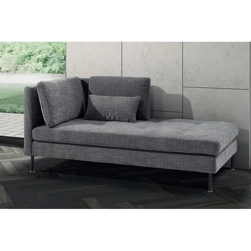 Conte-chaise-lounge-moscova_alta-1.jpg