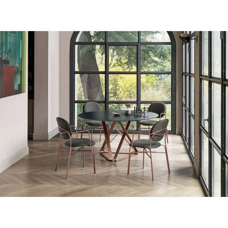 DELTA ROUND TABLE
