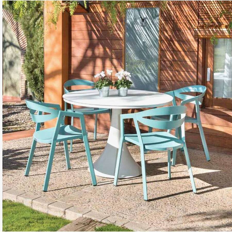 IE3i-outdoor-tables-fano-02.jpeg