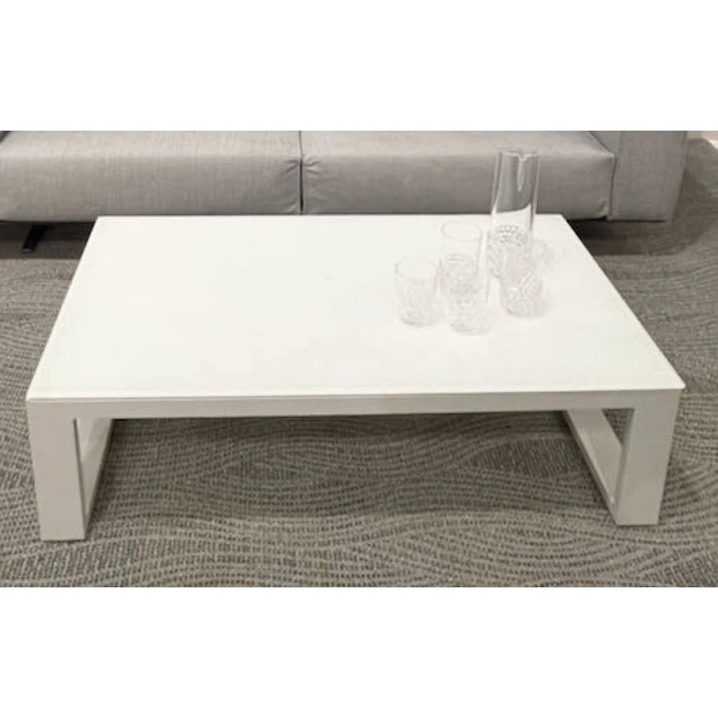 una Coffee table-vl.JPG