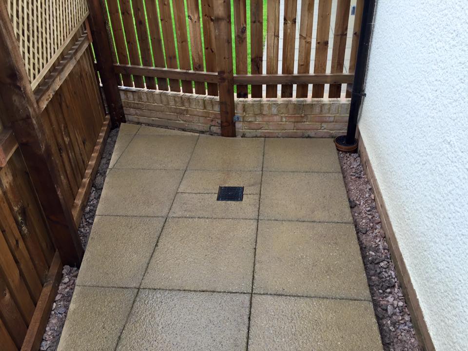Complex patio 01.jpg