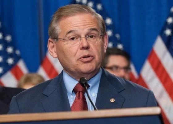 Former Obama Official Testifies in Menéndez Trial