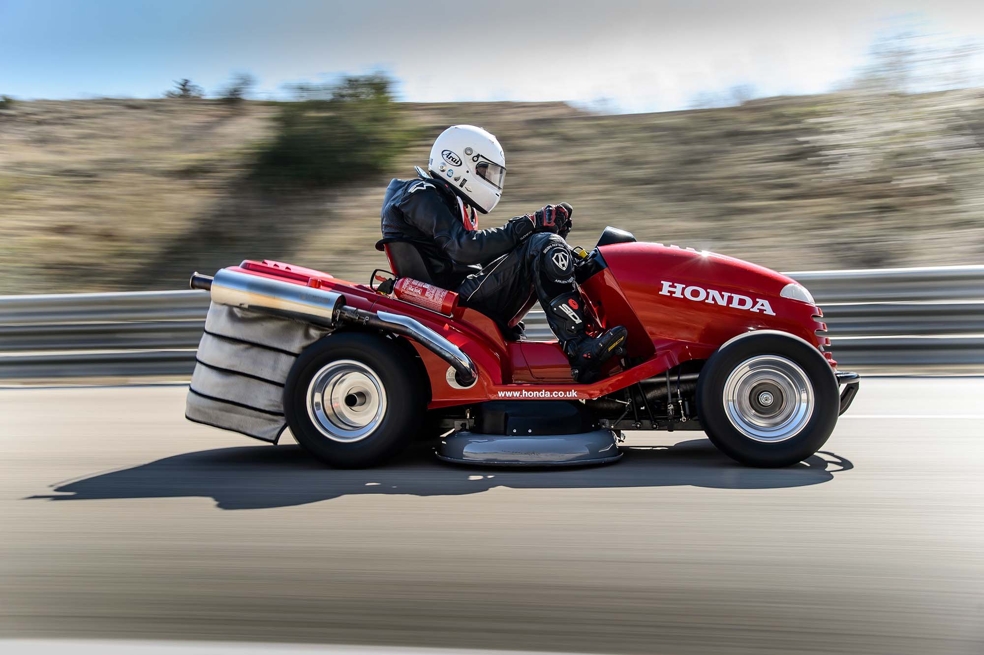 Honda-HF2620-Mean-Mower-lawnmower-land-speed-record-11.jpg