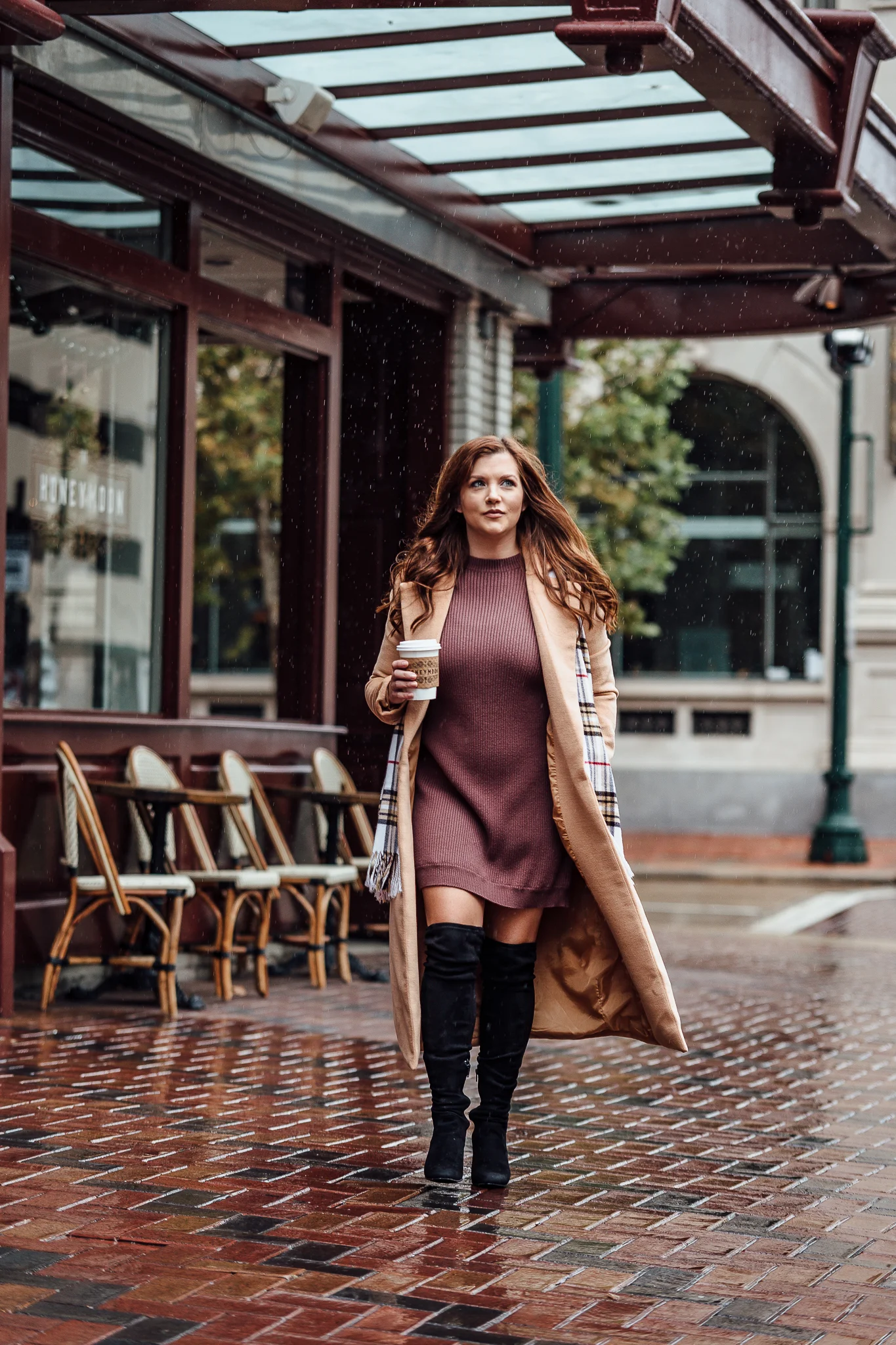 Hayley - Dic 2017 - Black boots-12.jpg