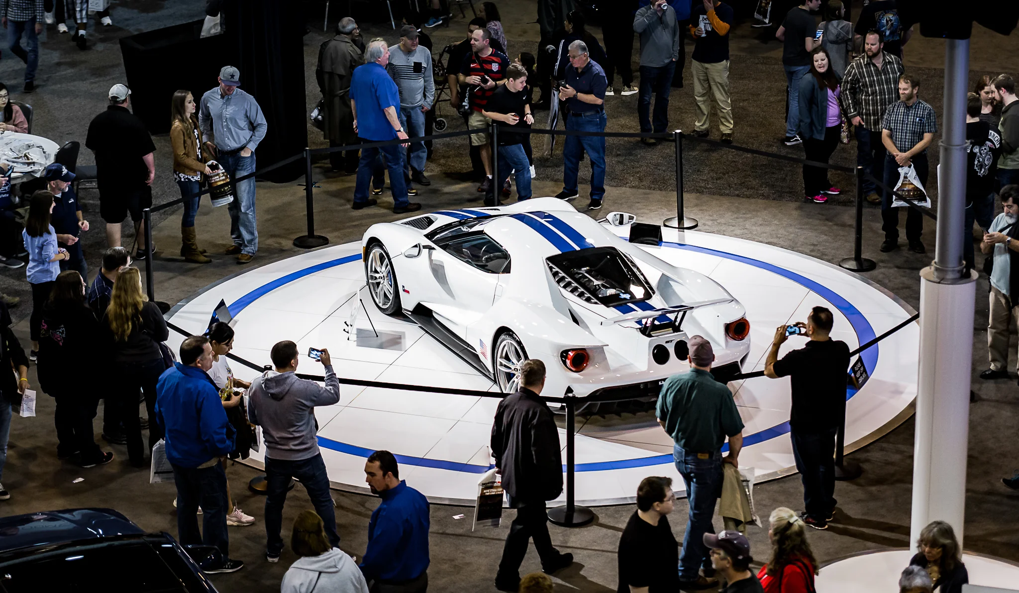 2018 Houston Auto Show - People & Cars-34.jpg