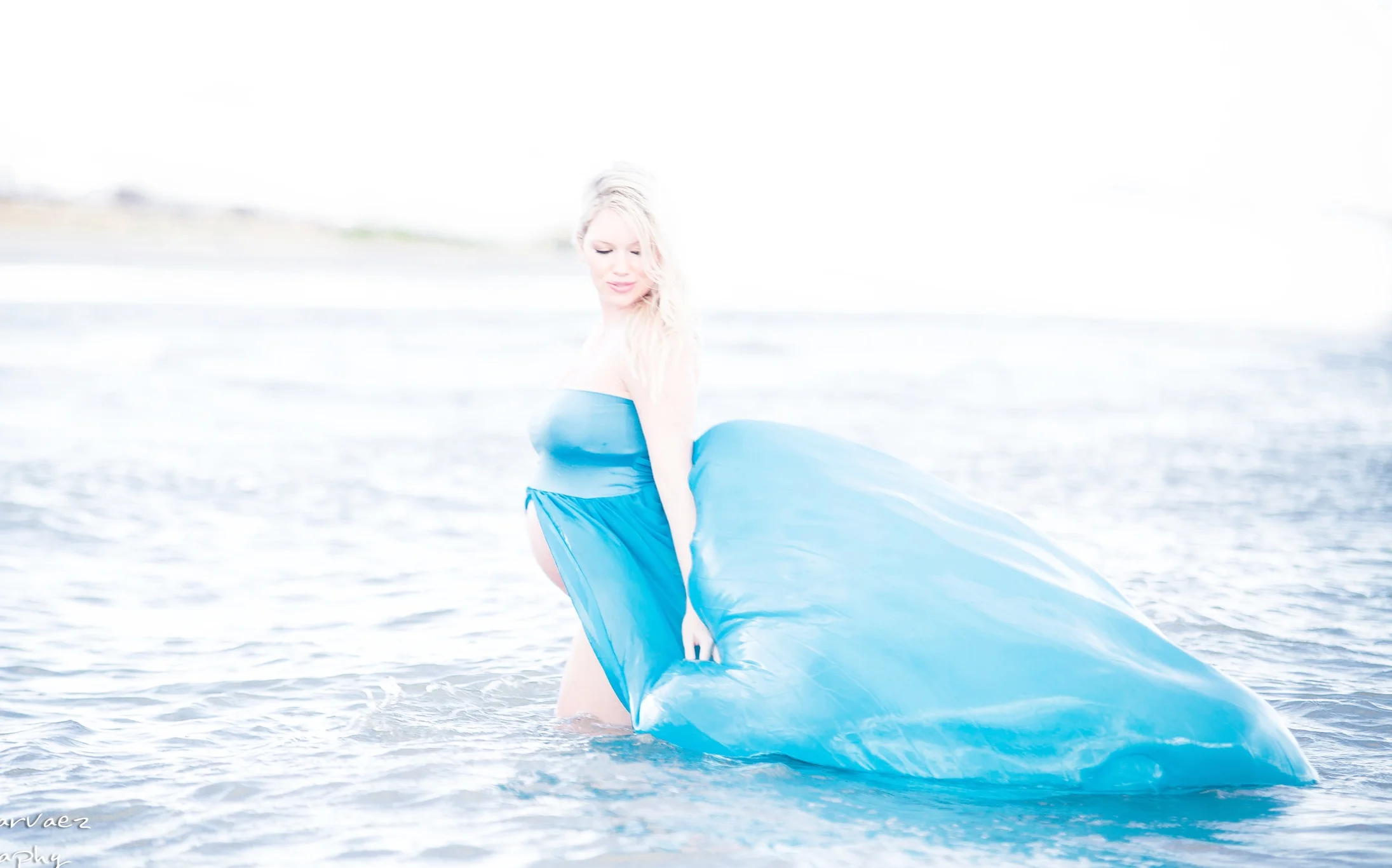 Lacy's Pregnancy Photoshoot-7.jpg