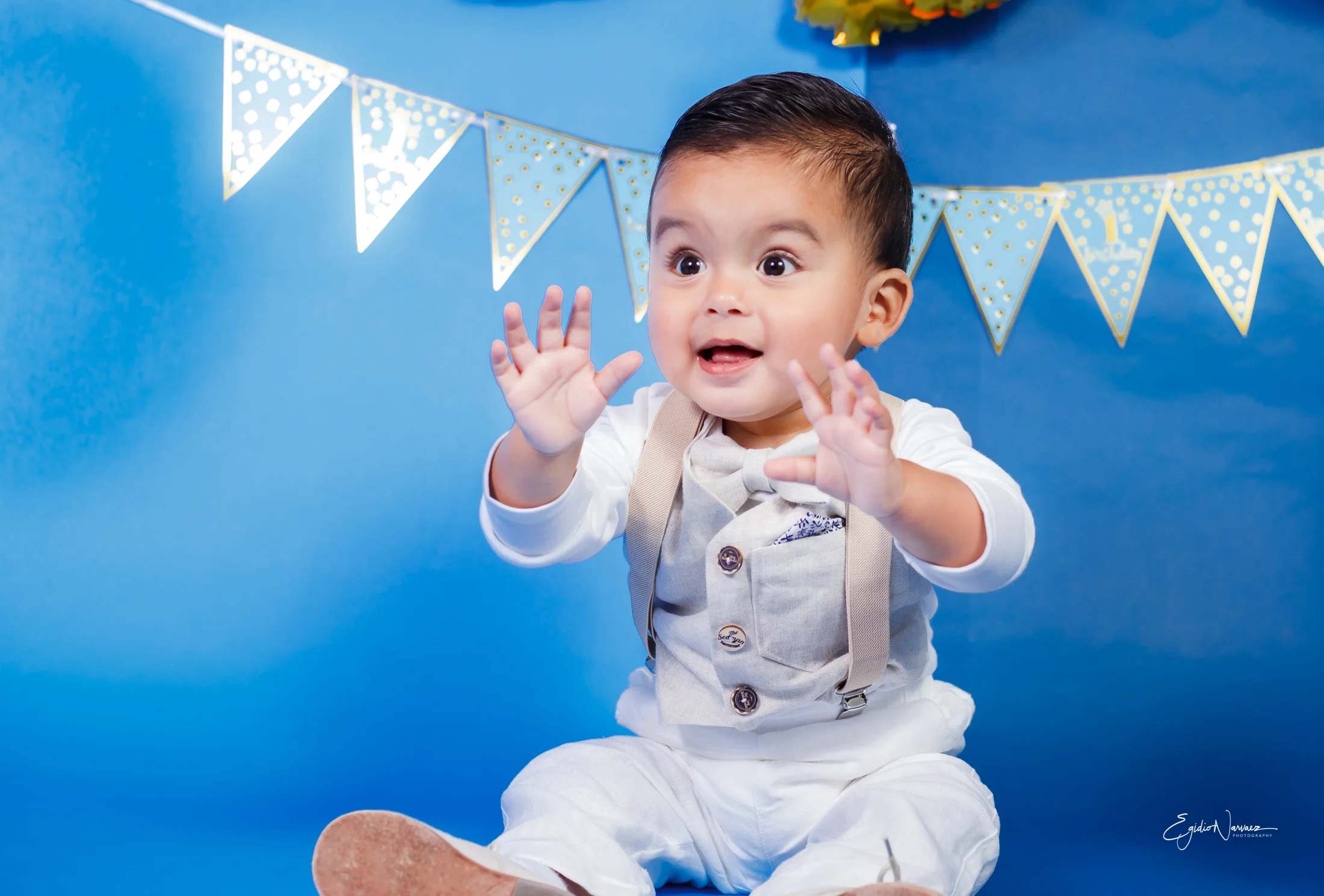 Santiago's Smash the Cake-8.jpg