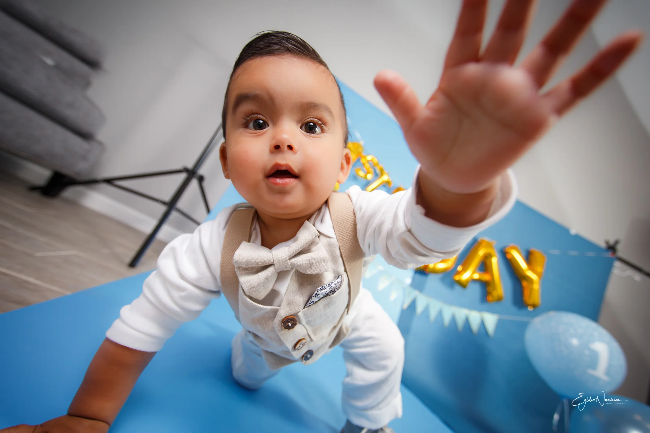 Santiago's Smash the Cake-14.jpg