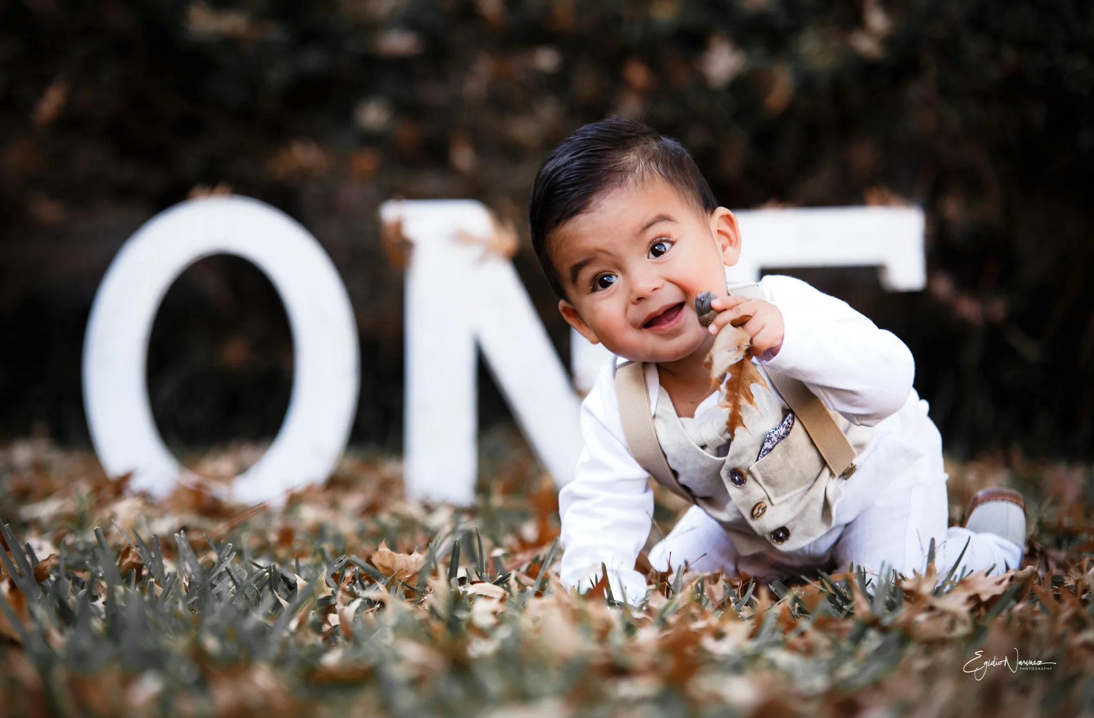 Santiago's Smash the Cake-17.jpg