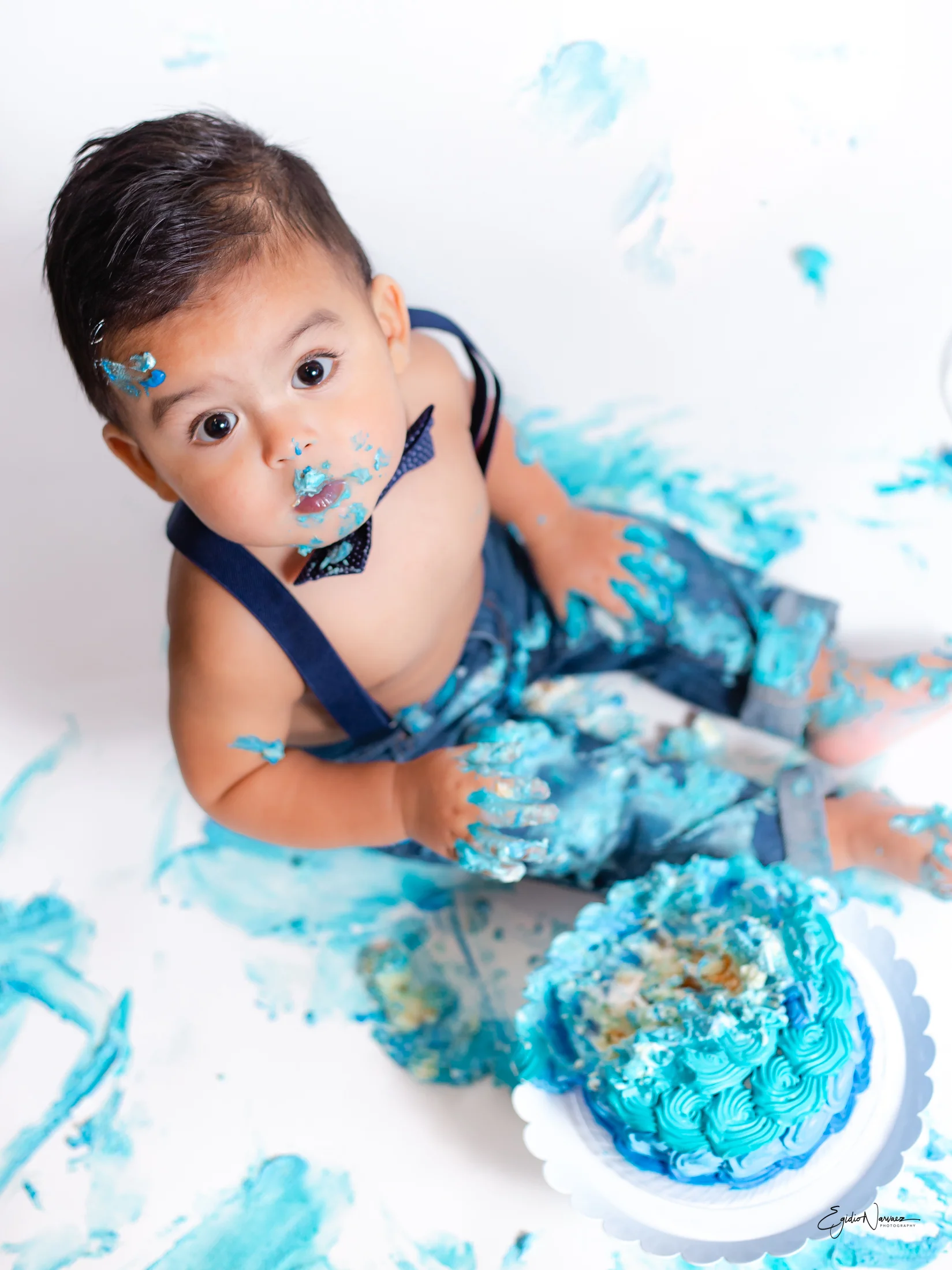 Santiago's Smash the Cake-50.jpg