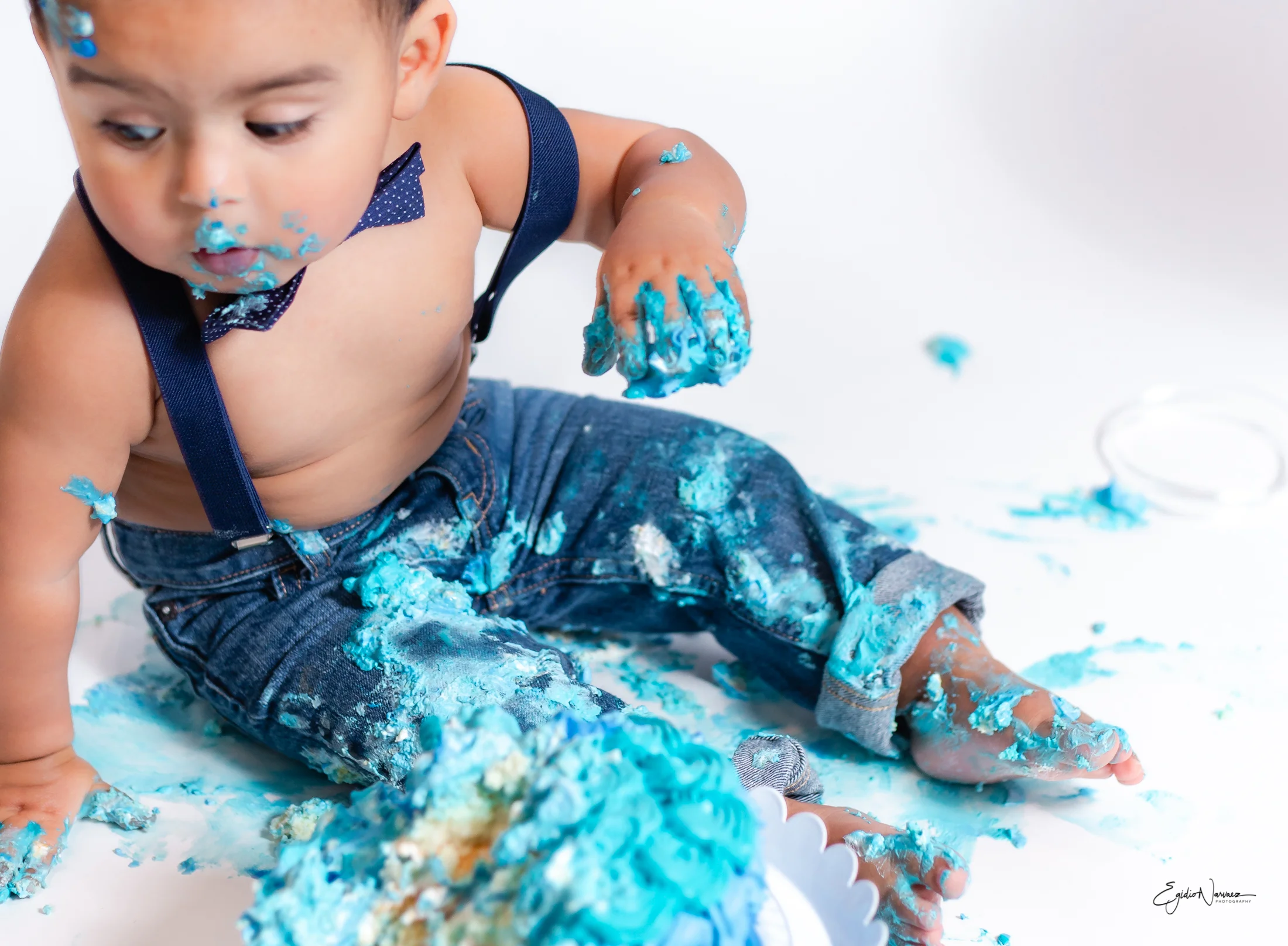 Santiago's Smash the Cake-52.jpg