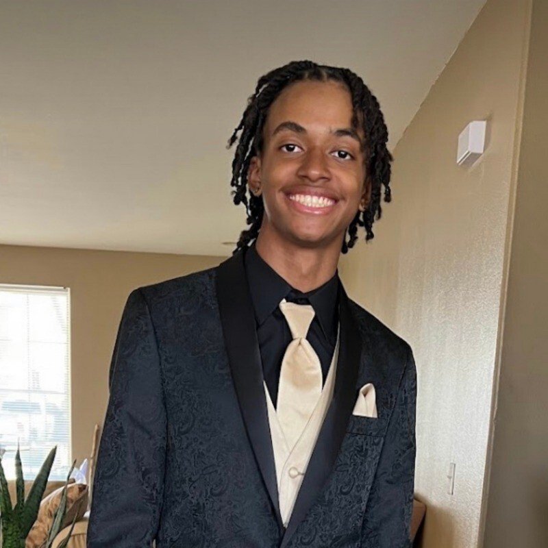 Elijah Sayres