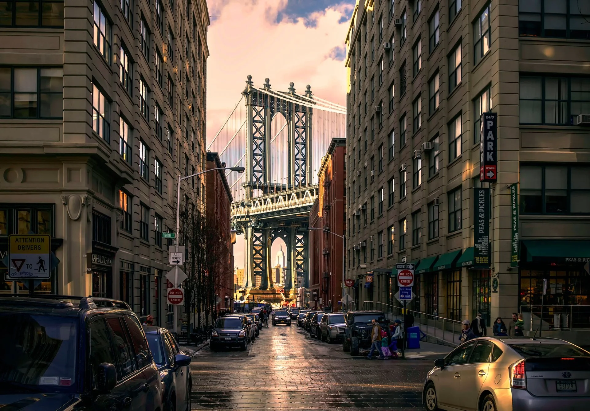 brooklyn-park-manhattan-bridge-street-bridge.jpg
