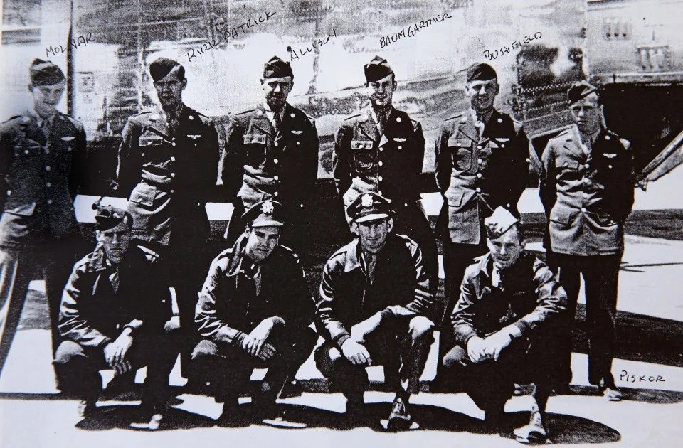 Taloa crew from Cleveland newspaper.jpg