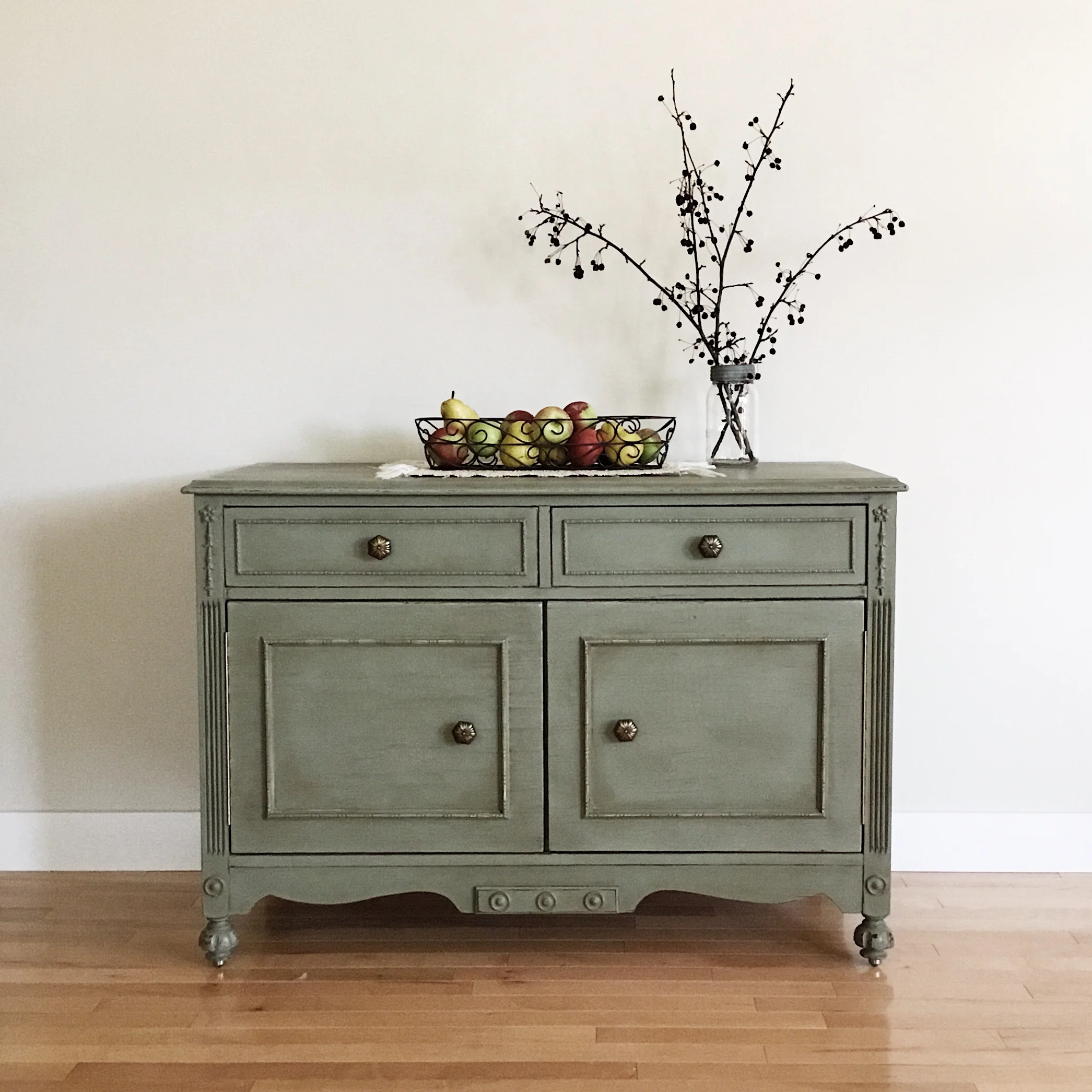 Buffet élégant (F69)