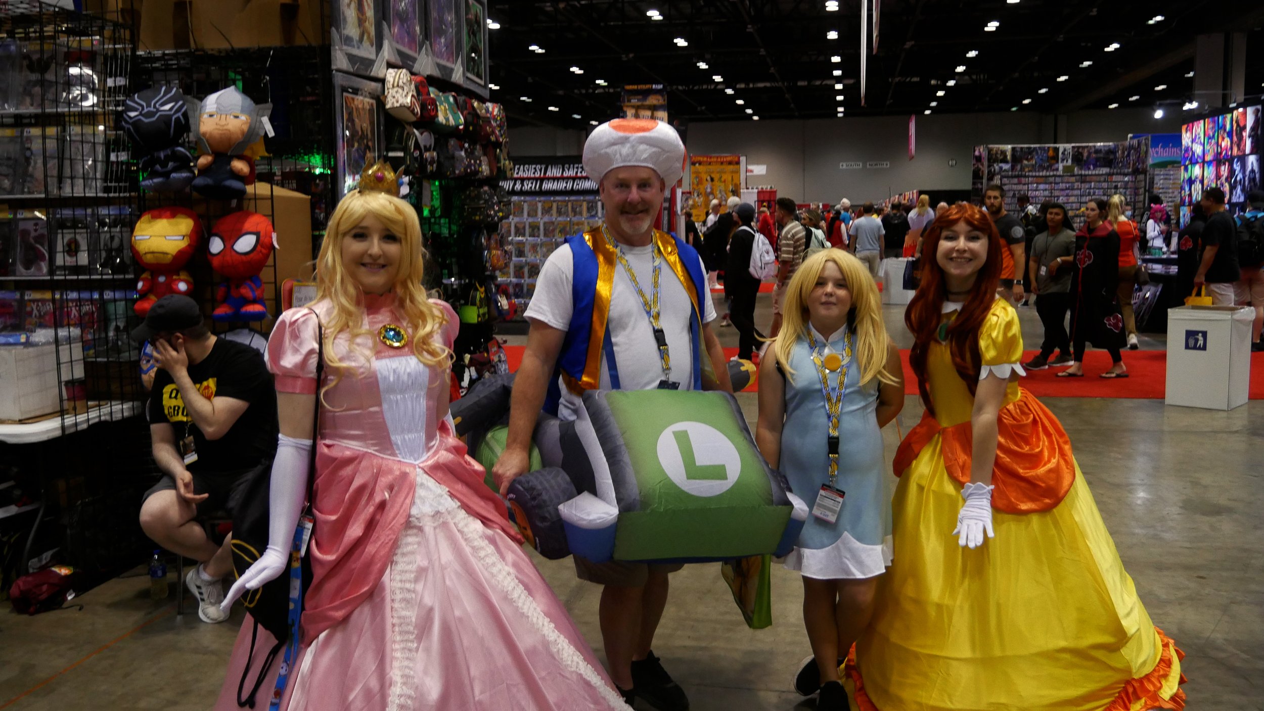 Group Cosplay - Mario.jpg