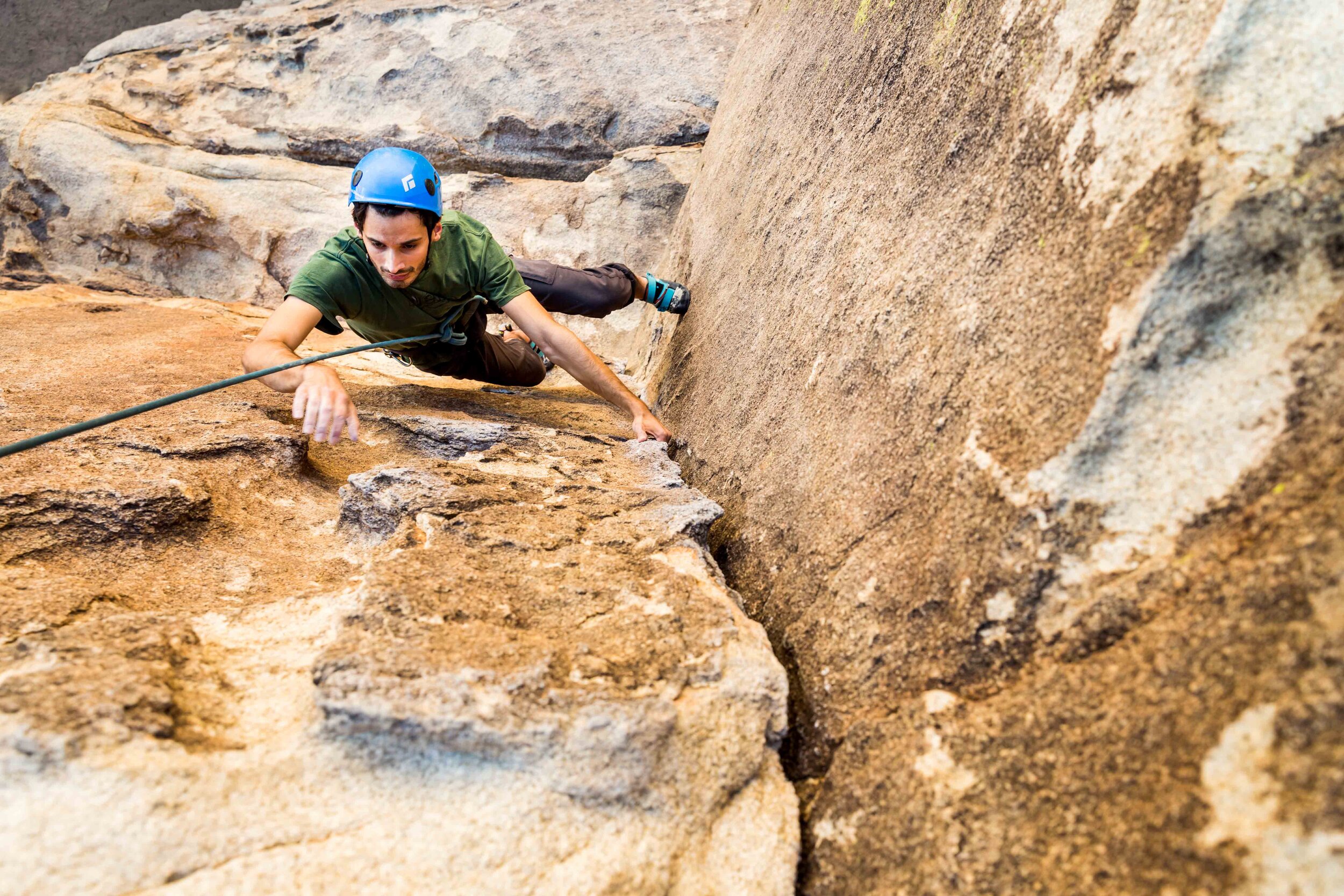 Joshua Tree Rock Climbing 11.jpg