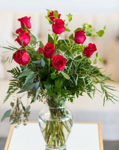 Roses - Dozen | Short Stemmed