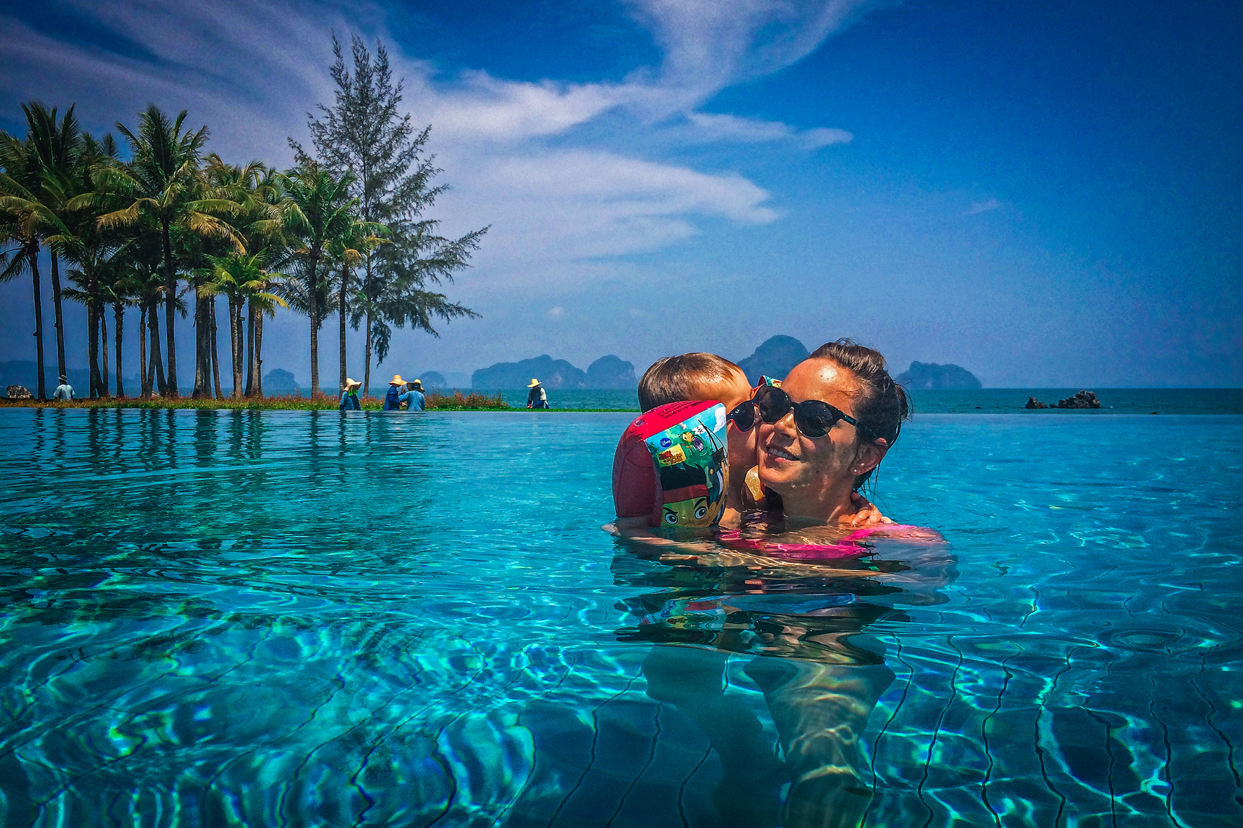 Reizen met Kinderen Thailand Ritz phulay bay pool.jpg