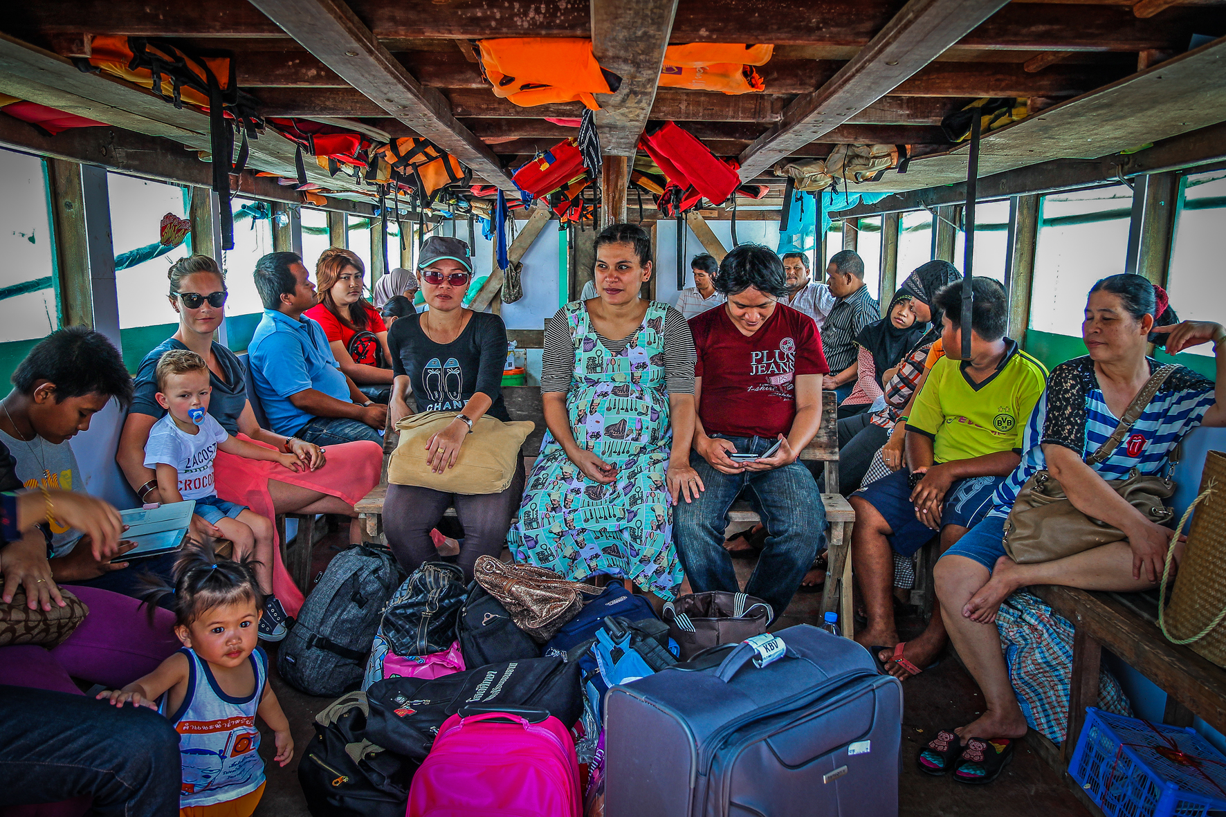 Reizen met Kinderen Thailand Zuiden Koh hong - taxiboat (2).jpg