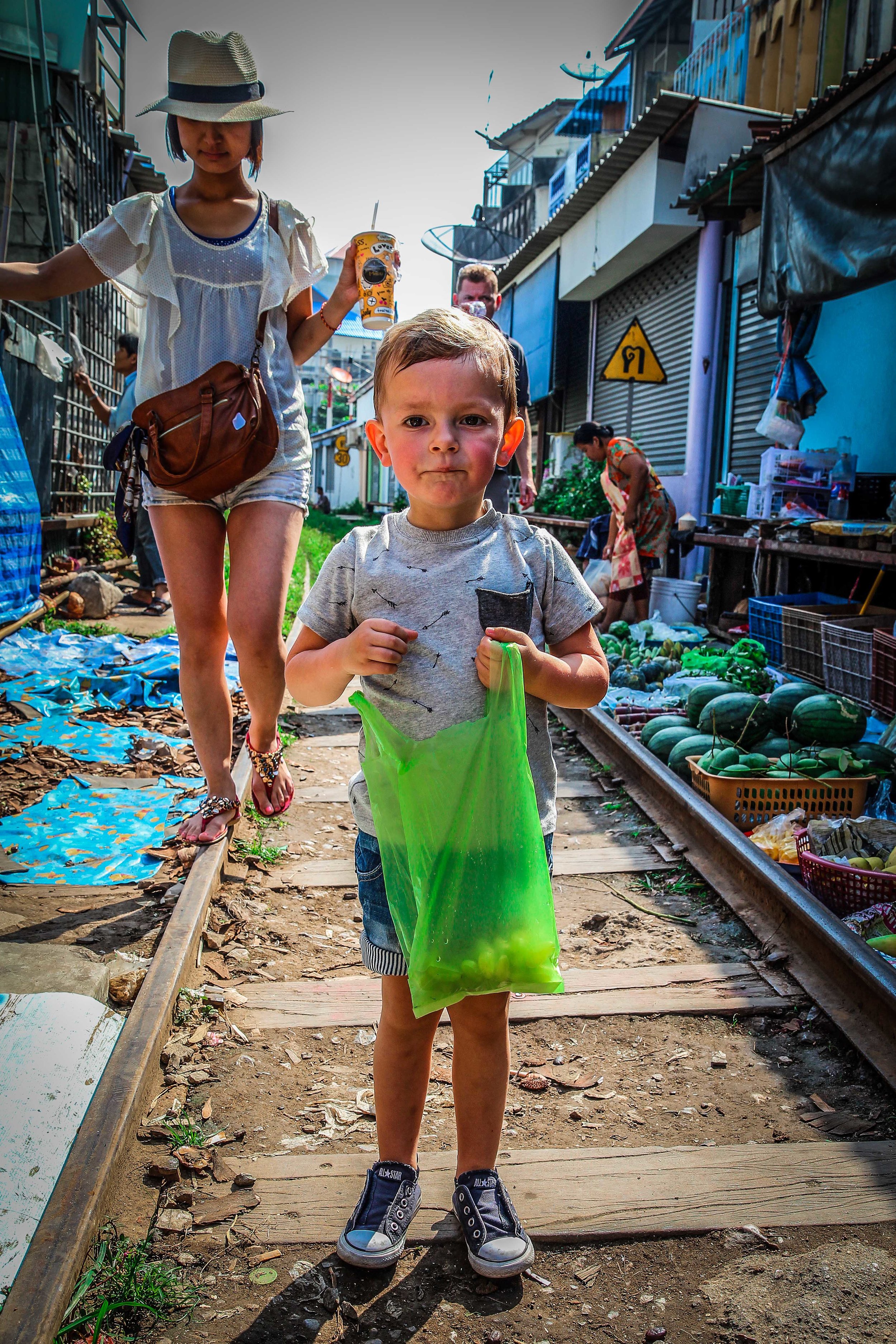 Maeklong Railway Market - Met kinderen - Bangkok