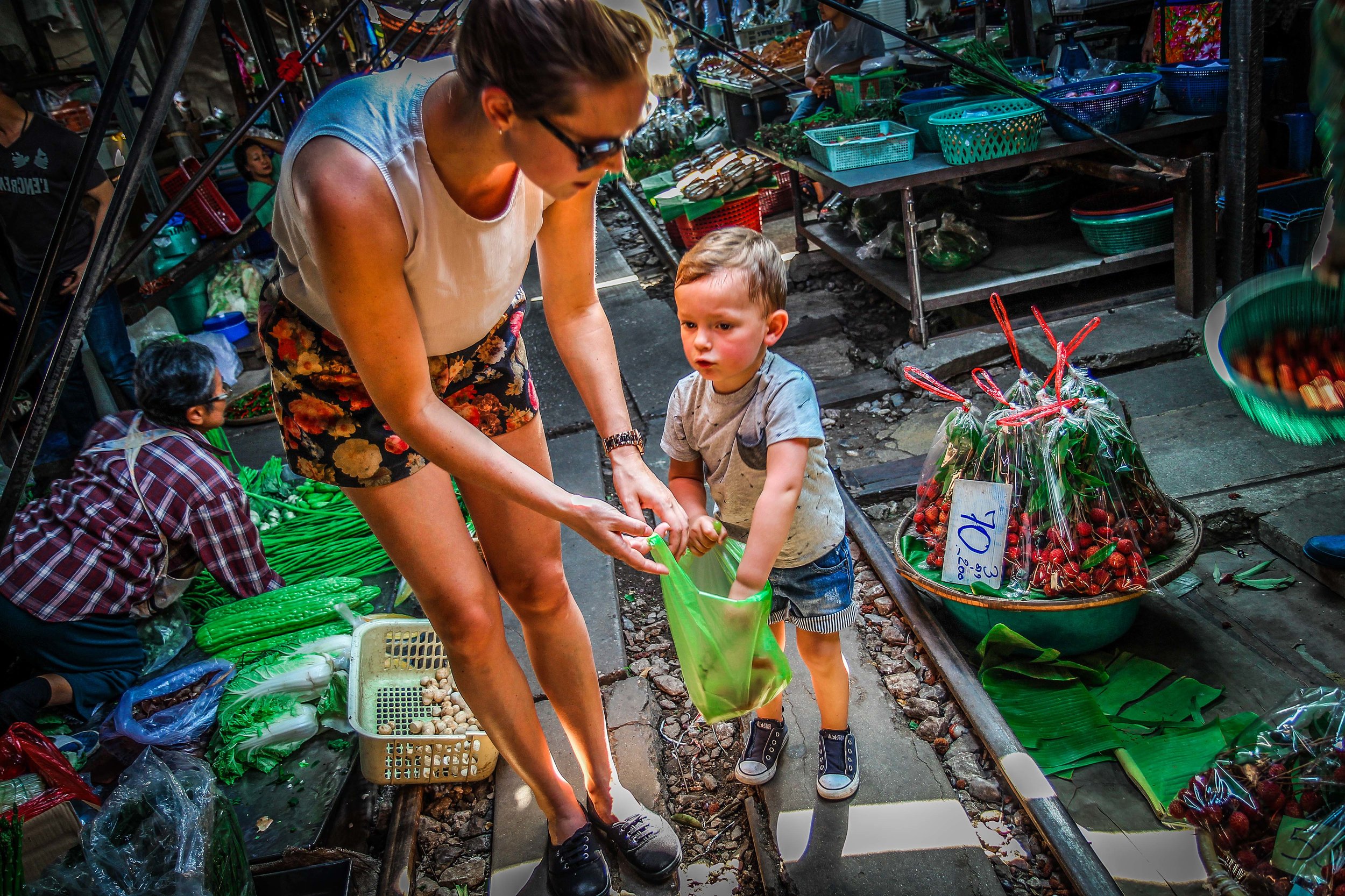 Maeklong Railway Market - Met kinderen - Bangkok