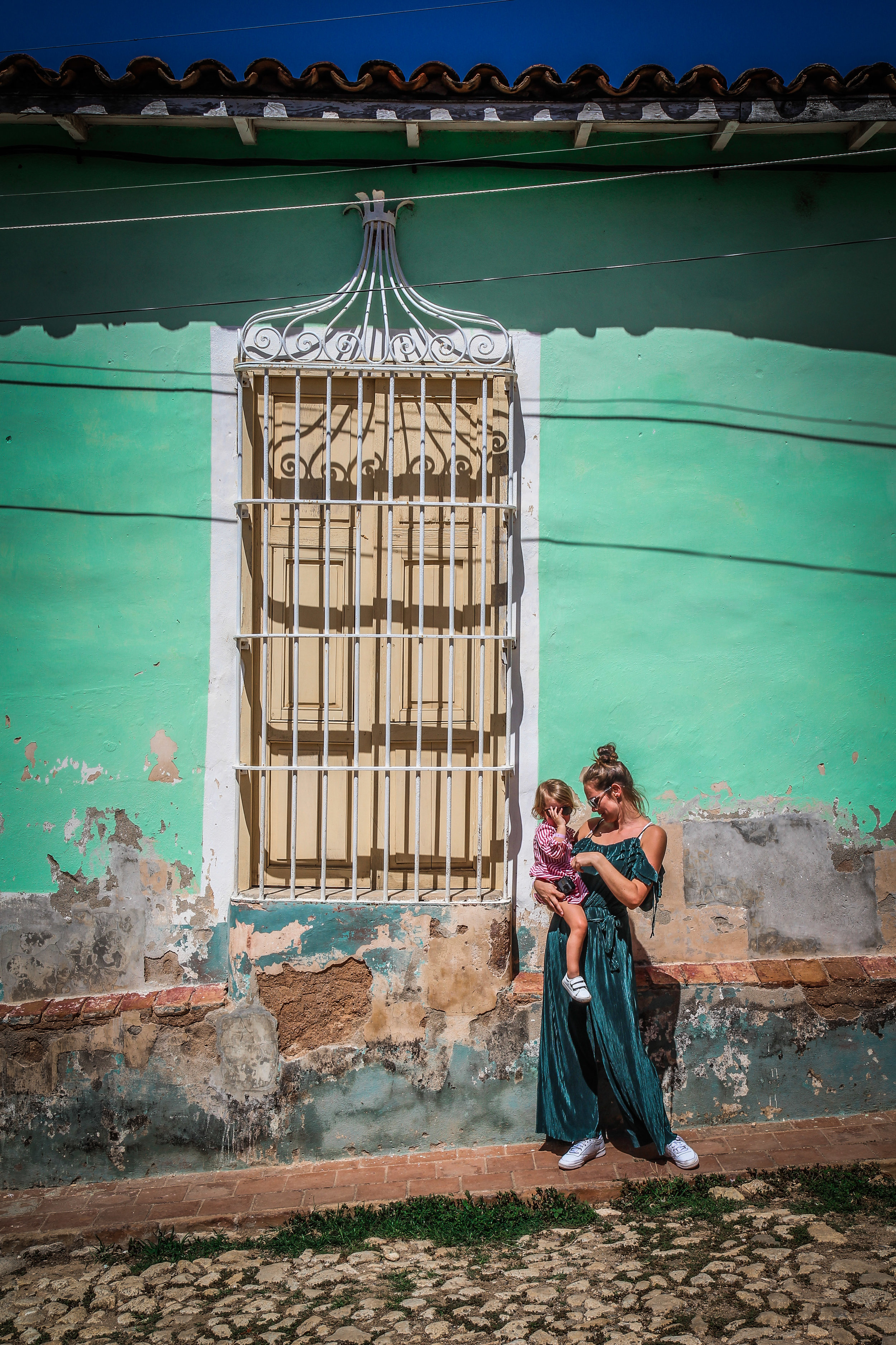Trinidad met kinderen - Cuba - Mooie Kleuren