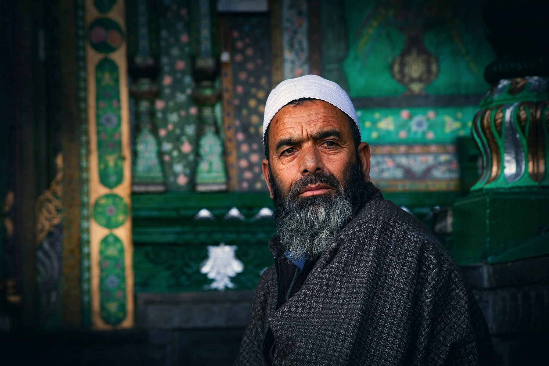 Why Are The People of Kashmir So Unfriendly, Aggressive &amp; Dishonest?
