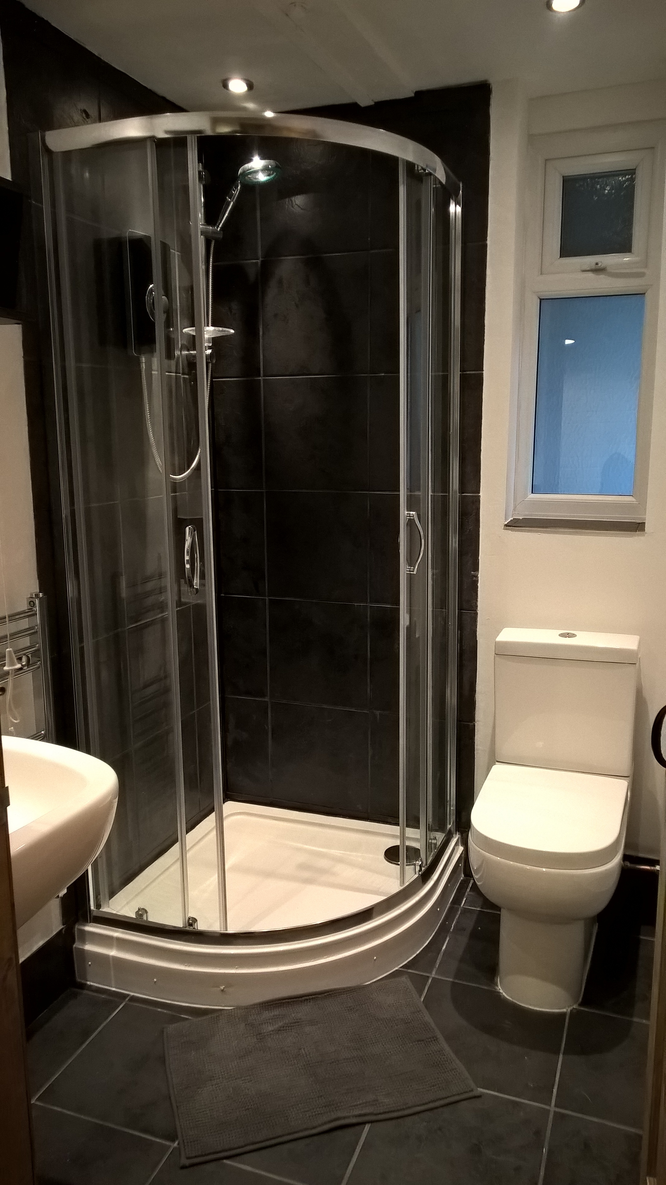 W shower room.jpg