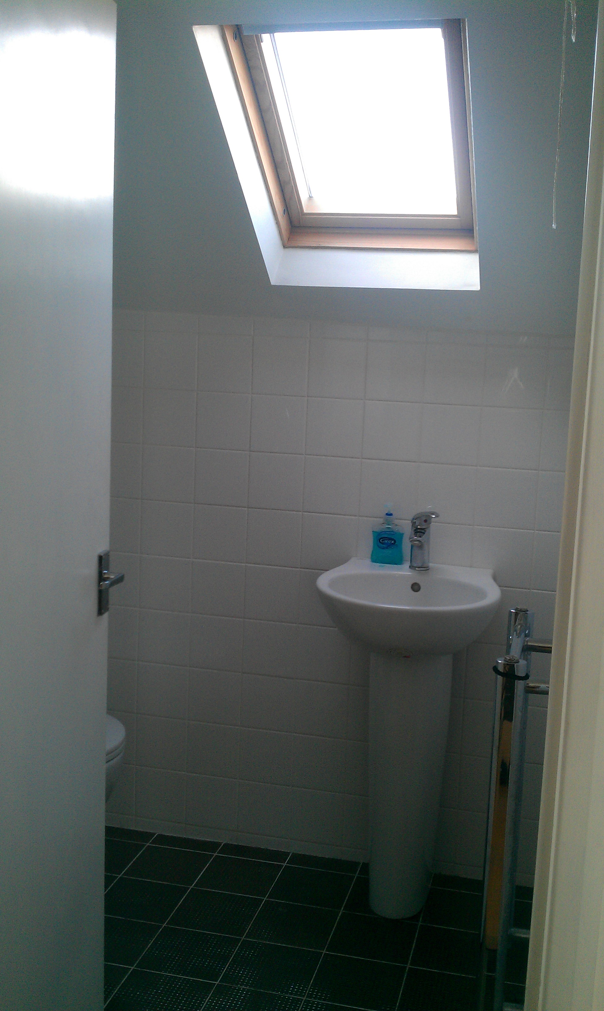 ensuite.jpg