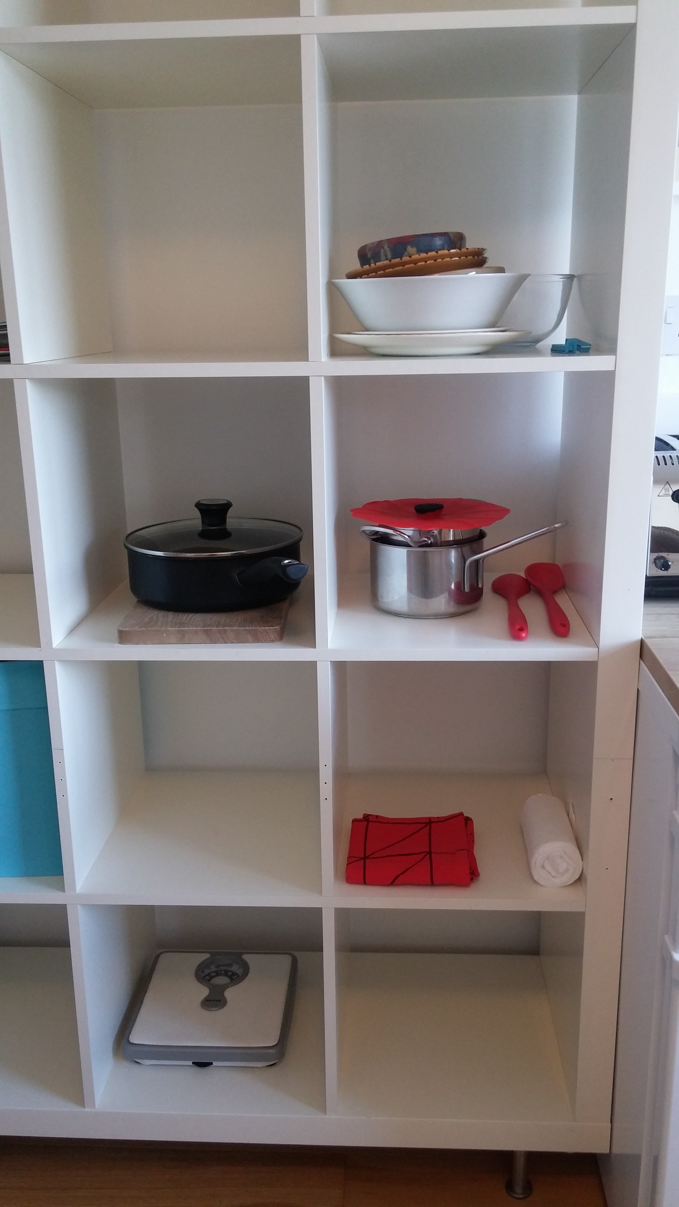 Hshelves.jpg