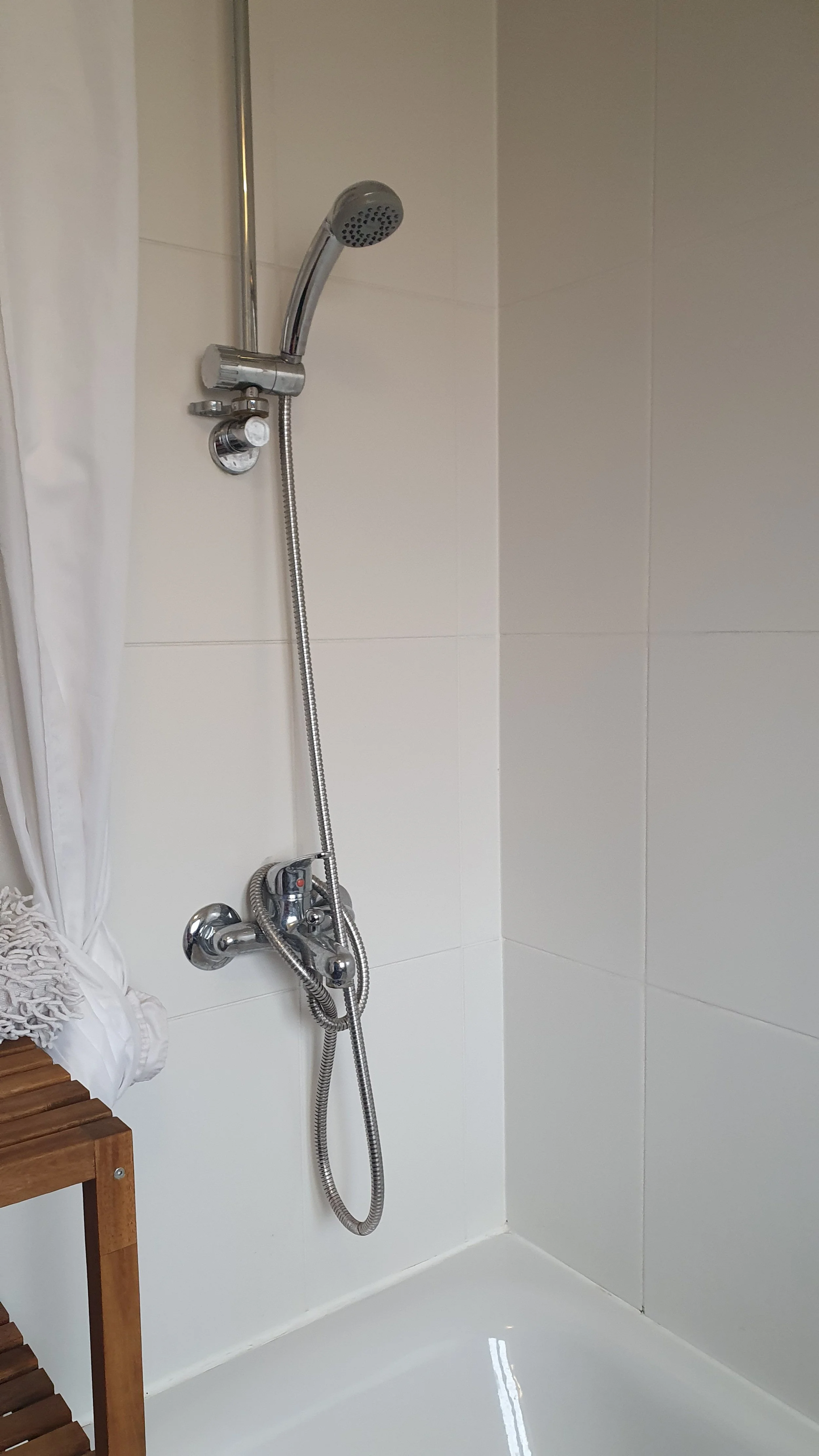 YHshower25.jpg