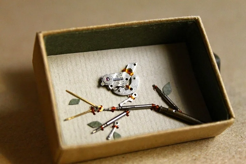 b7-matchbox-art-2011-16-bird-on-branch-5.jpg