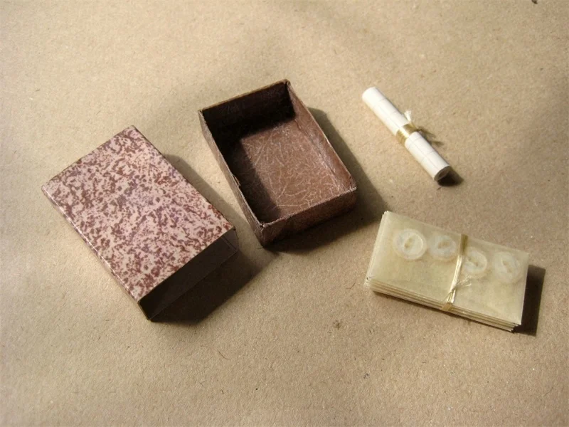 x3-matchbox-art-pink-letter-3.jpg