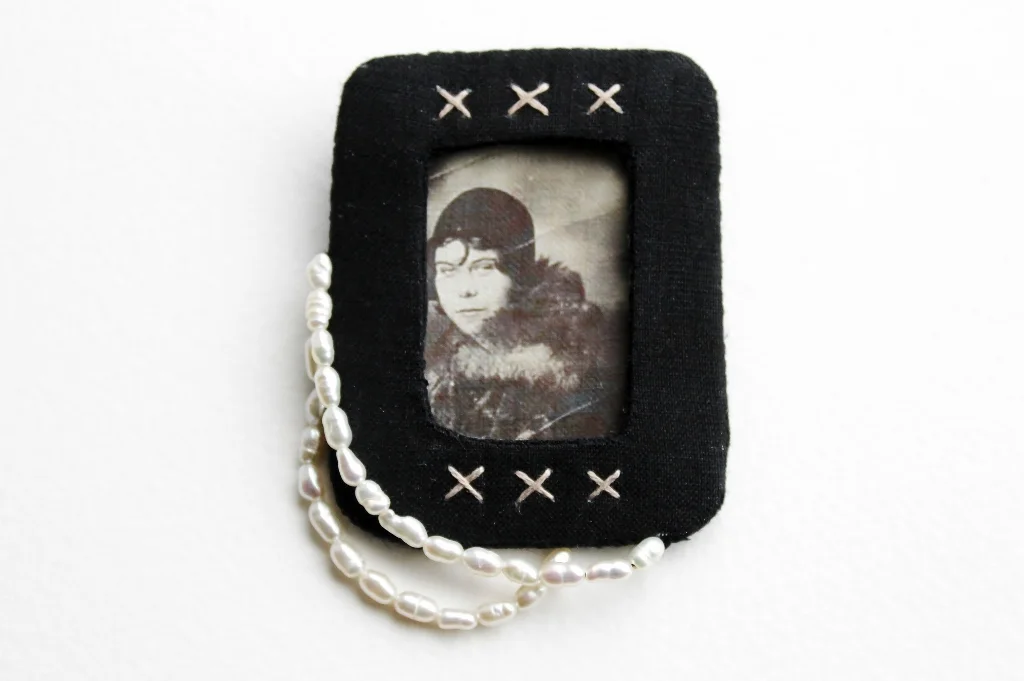 z2-mixed-media-brooch-black-pearls-1.jpg