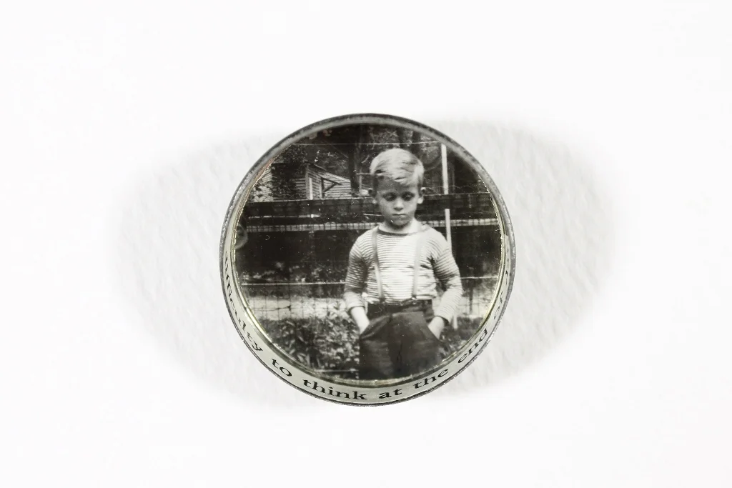 z6-mixed-media-brooch-boy-1.jpg