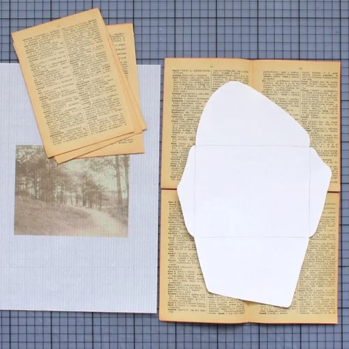DIY: mixed paper envelopes — paperiaarre