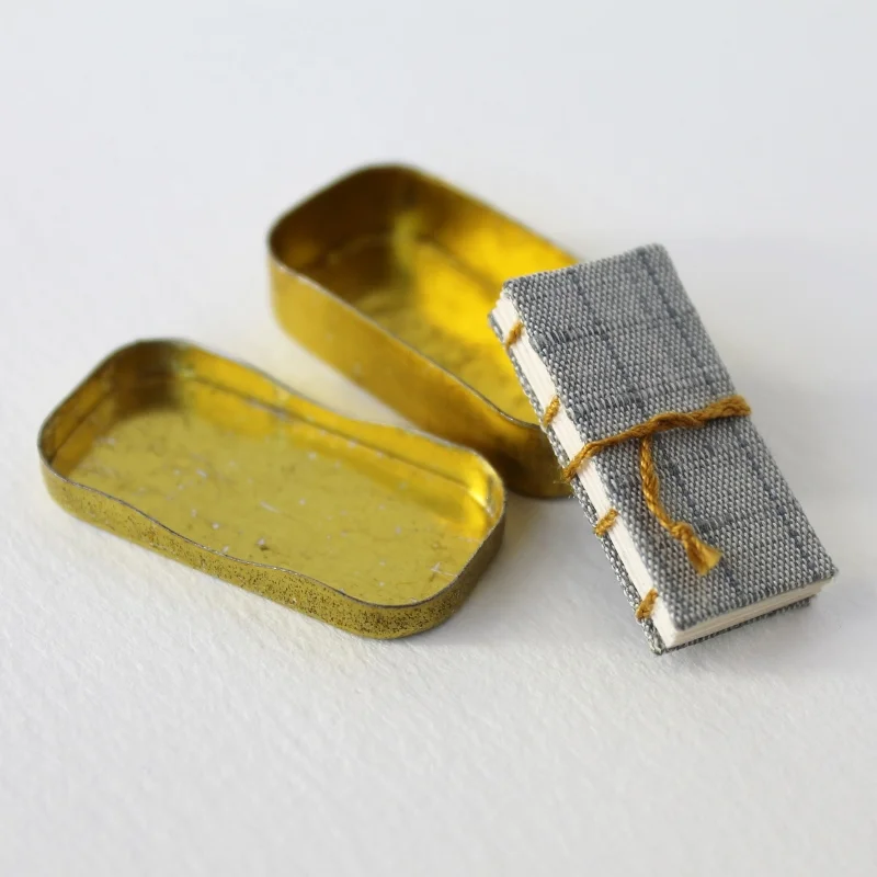 tiny-artists-book-paperiaarre-3.jpg