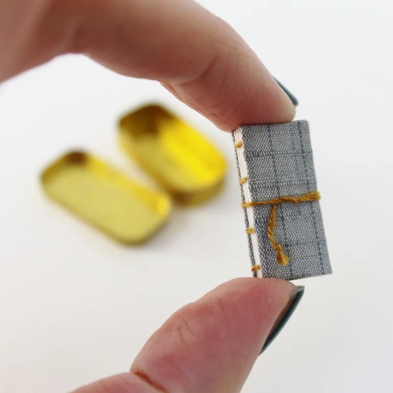 tiny-artists-book-paperiaarre-4.jpg